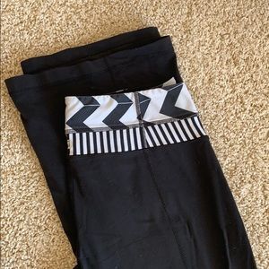 Lululemon yoga flare leg pant 8